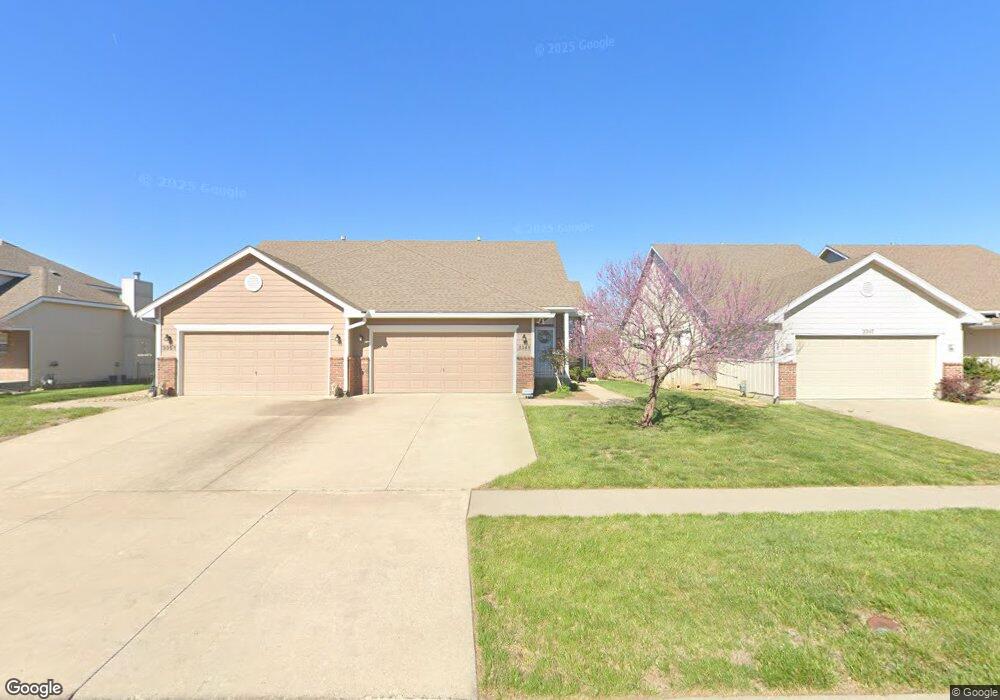 3349 SW Mariposa Place, Topeka, KS 66614 - photo 1