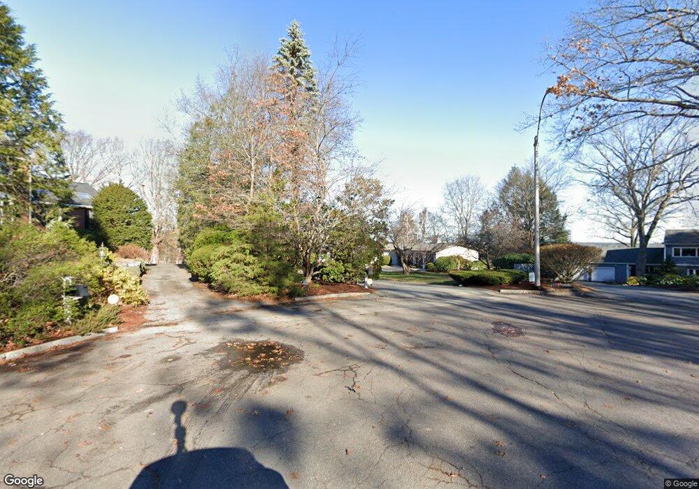 9 Fox Hunt Ln, Winchester, MA 01890 - photo 1