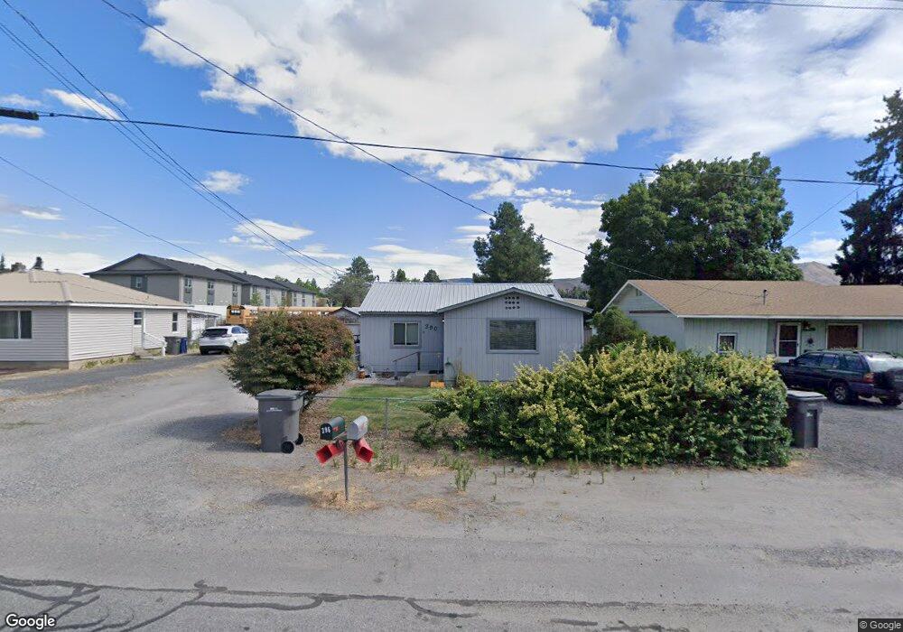 390 7th St NE, East Wenatchee, WA 98802 - photo 1