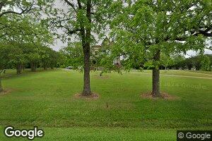 608 Magnolia Dr, Macon, MS 39341