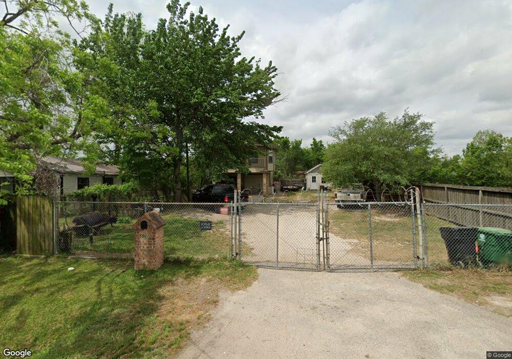 5501 Gold St, Houston, TX 77026 - photo 1