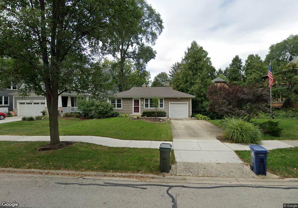 1031 N Eagle St, Naperville, IL 60563 - photo 1