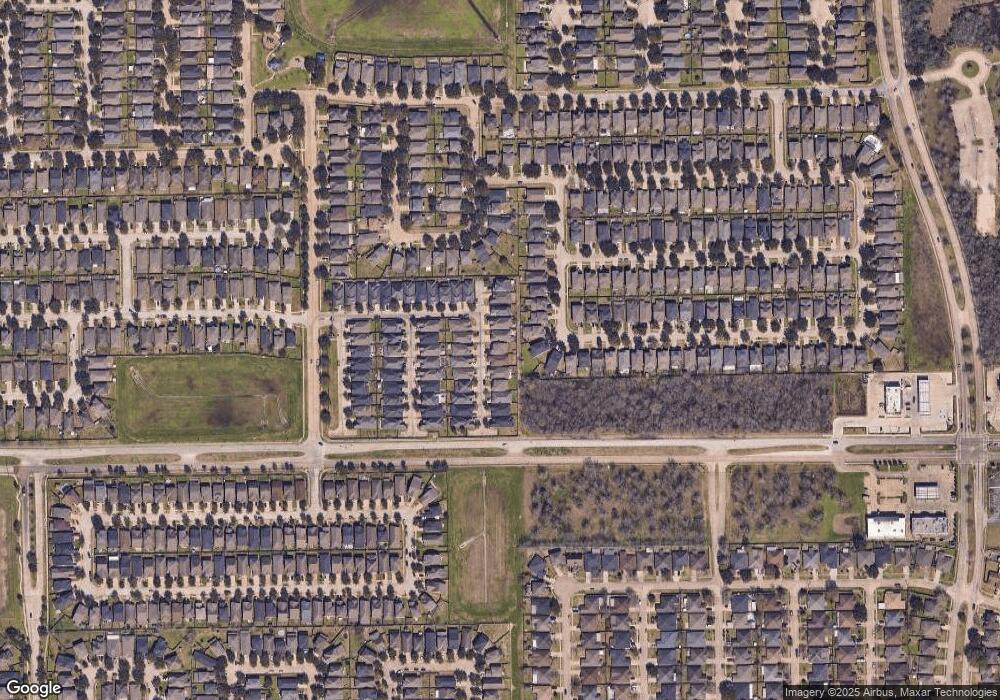 10523 Rustling Villas Ln, Houston, TX 77075 - photo 1