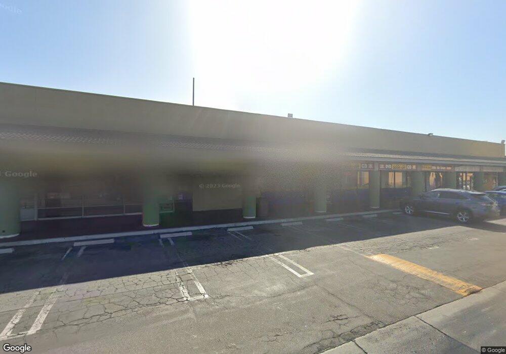 1610 W Redondo Beach Blvd unit 12B, Gardena, CA 90247 - photo 1