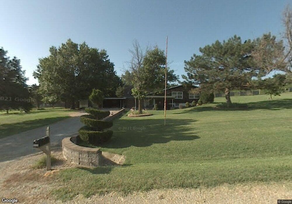 3928 SW Wanamaker Rd, Topeka, KS 66610 - photo 1