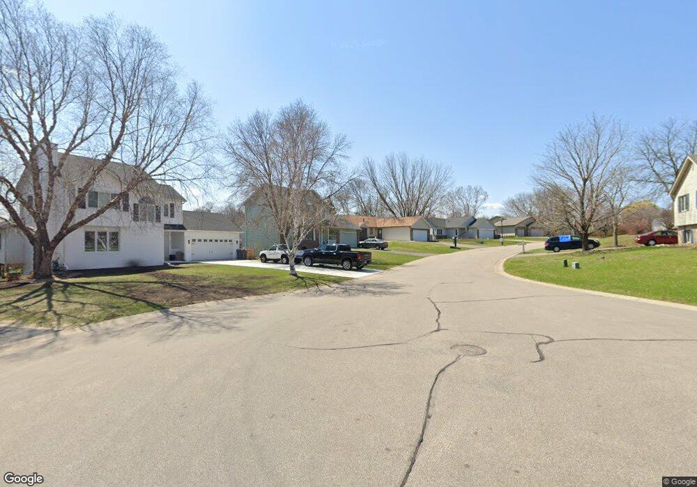 18661 Pennington Ave, Eden Prairie, MN 55346 - photo 1