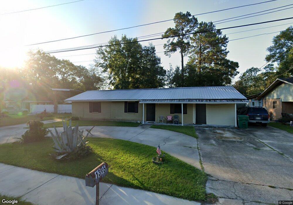 1305 Nutter Dr, Picayune, MS 39466 - photo 1