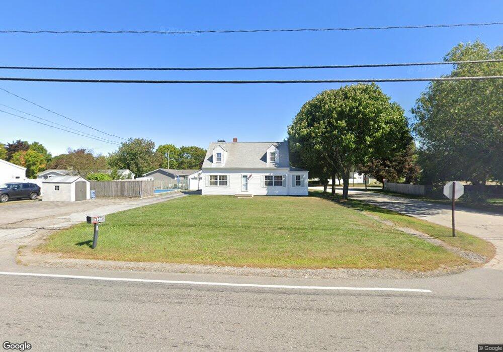 132 Ocean Rd, Portsmouth, NH 03801 - photo 1