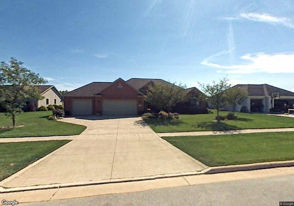 811 Challenger Dr, Woodville, OH 43469 - photo 1