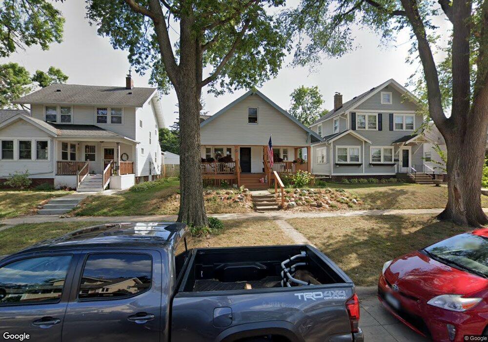 2027 Washington Ave SE, Cedar Rapids, IA 52403 - photo 1