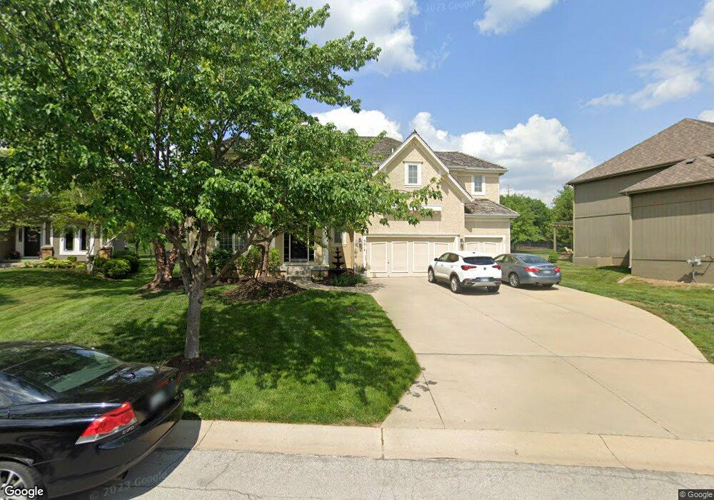 9614 Deer Run St, Lenexa, KS 66220 - photo 1