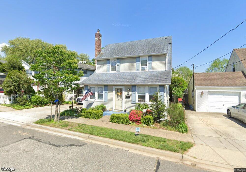 318 Kalb Place, Franklin Square, NY 11010 - photo 1