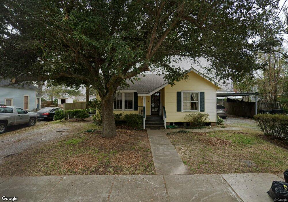 920 Iris St, Lake Charles, LA 70601 - photo 1