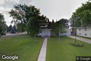 323 Franklin Ave, Larimore, ND 58251