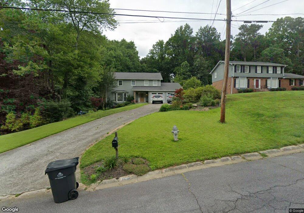 1430 Woodcrest Dr, Roswell, GA 30075 - photo 1