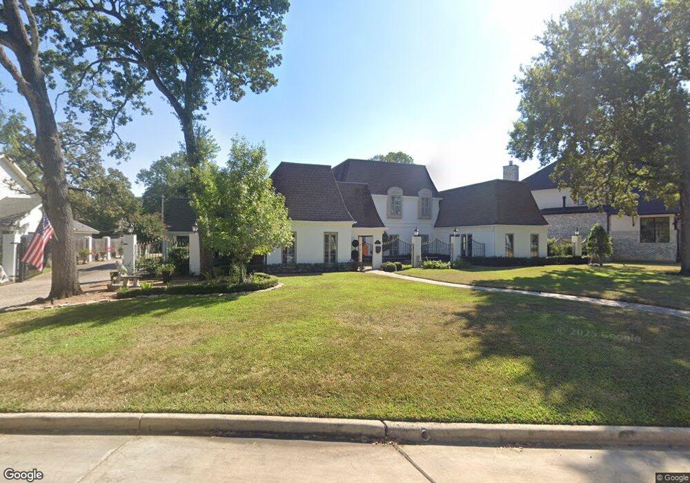542 Stoneleigh Dr, Houston, TX 77079 - photo 1