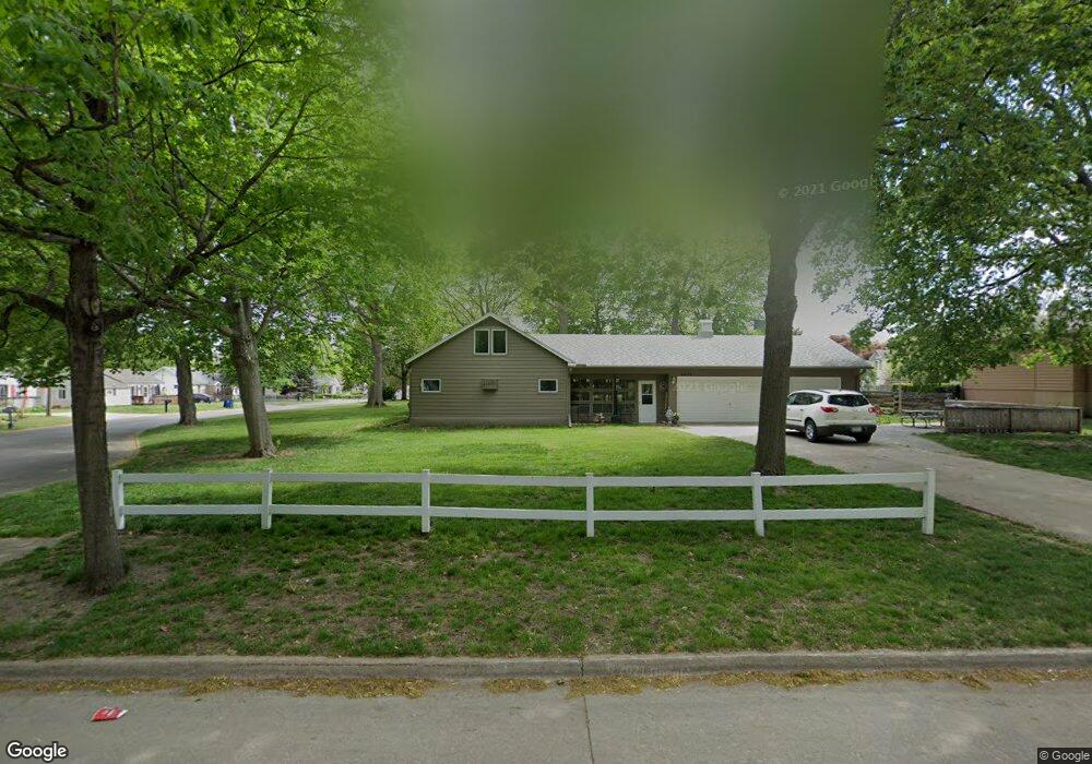 4404 SW 5th St, Des Moines, IA 50315 - photo 1