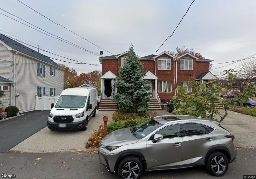 54 Parkinson Ave, Staten Island, NY 10305 - photo 1