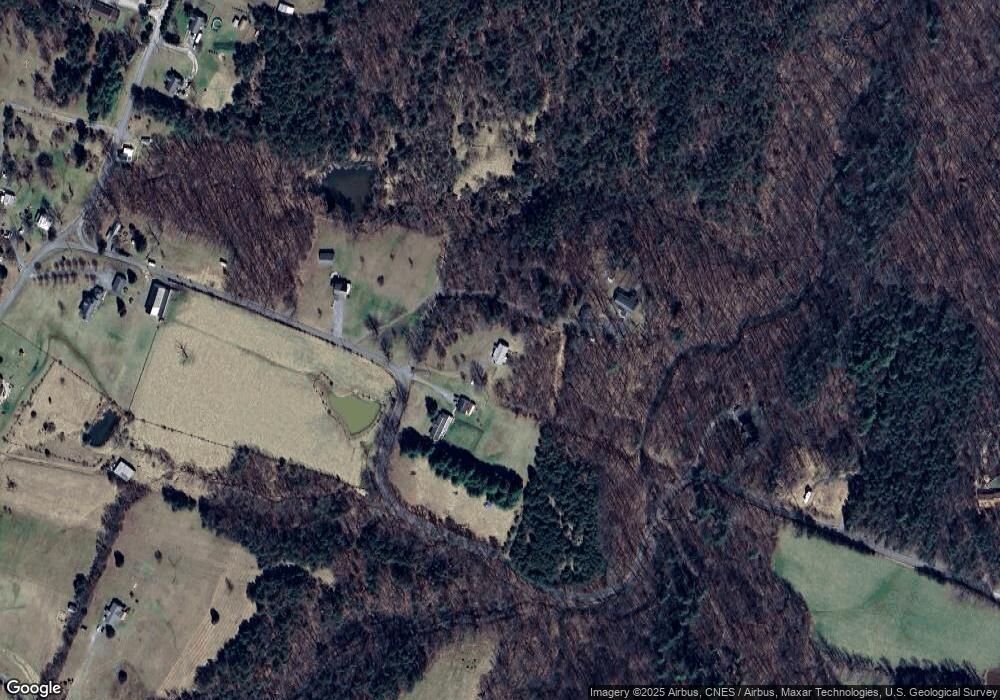 6 Red Cedar Ln, Berkeley Springs, WV 25411 - photo 1