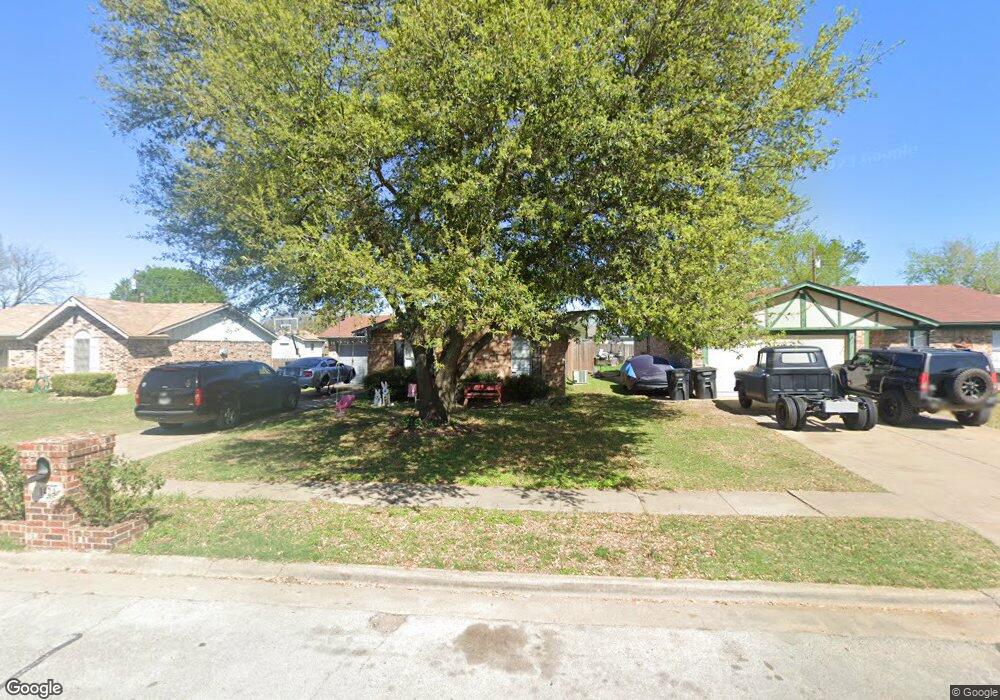 1424 Mimosa St, Cleburne, TX 76033 - photo 1