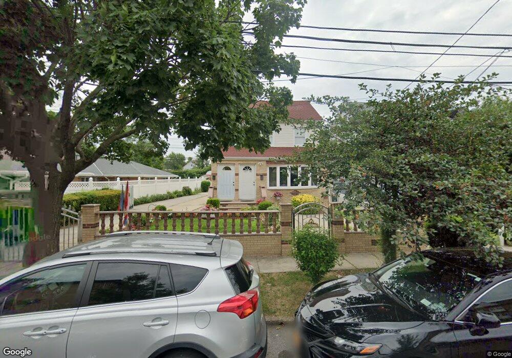 197-10 Carpenter Ave unit 2, Jamaica, NY 11423 - photo 1