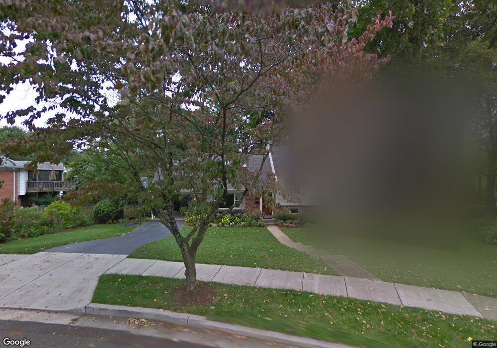 1903 Foxhall Rd, McLean, VA 22101 - photo 1