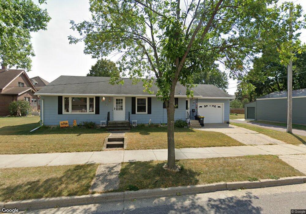 811 8th St N, New Ulm, MN 56073 - photo 1