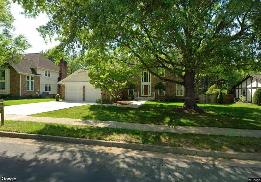 3904 Sandalwood Ct, Fairfax, VA 22031 - photo 1