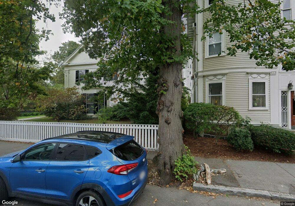 19 Linden St unit 2, Brookline, MA 02445 - photo 1