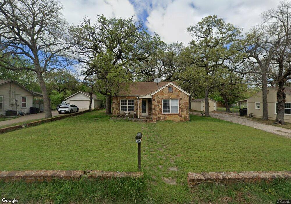 316 W Russell St, Weatherford, TX 76086 - photo 1