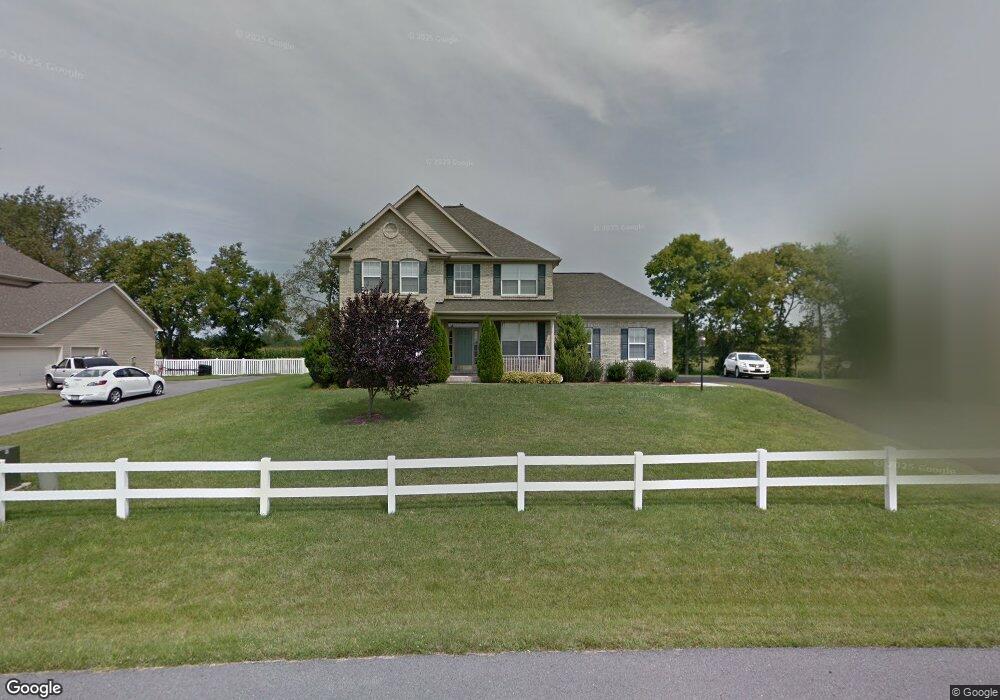 880 Shannon Dr N, Greencastle, PA 17225 - photo 1