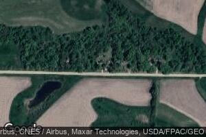 12134 Madison Rd, Center Junction, IA 52212