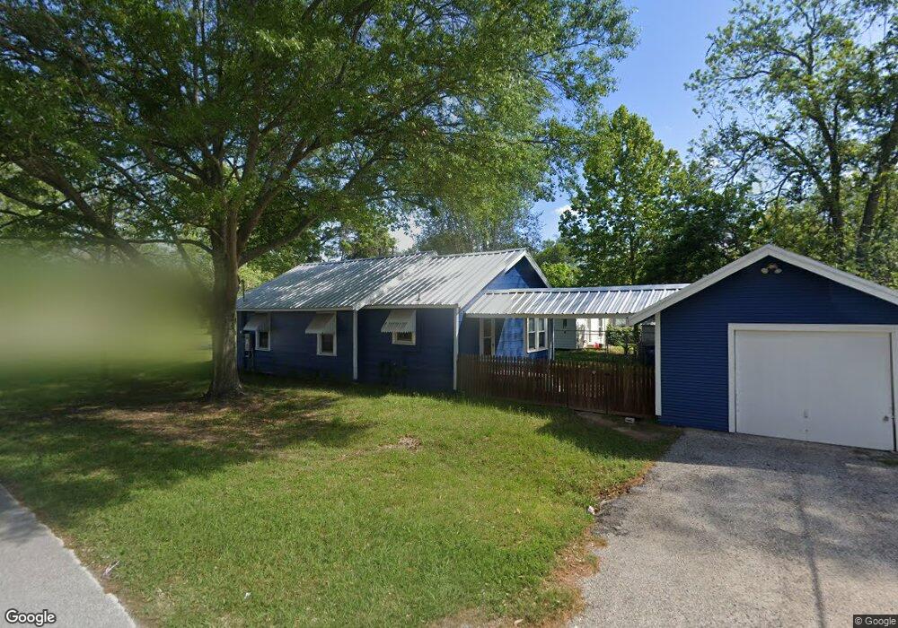 311 Oxford St, Tomball, TX 77375 - photo 1