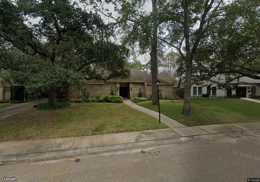 1911 Briarpark Dr, Houston, TX 77042 - photo 1