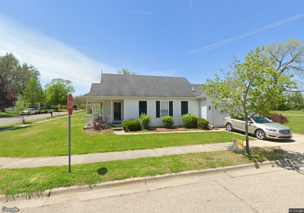 1004 W Indiana Ave, Elkhart, IN 46516 - photo 1