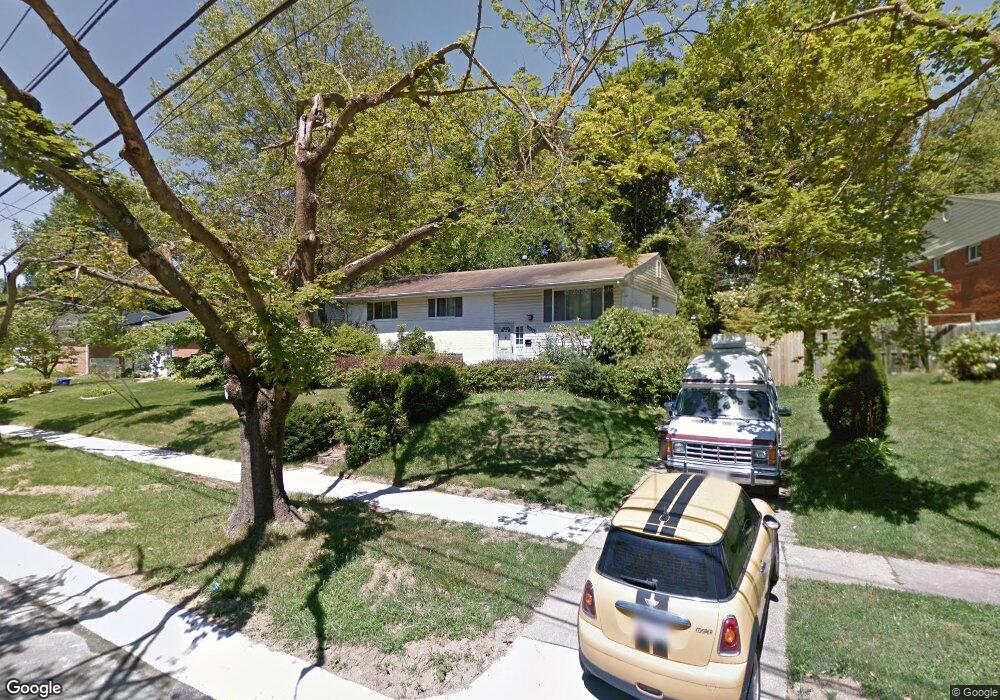 14200 Chesterfield Rd, Rockville, MD 20853 - photo 1