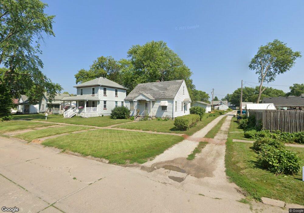 805 W Summit Ave, Shenandoah, IA 51601 - photo 1