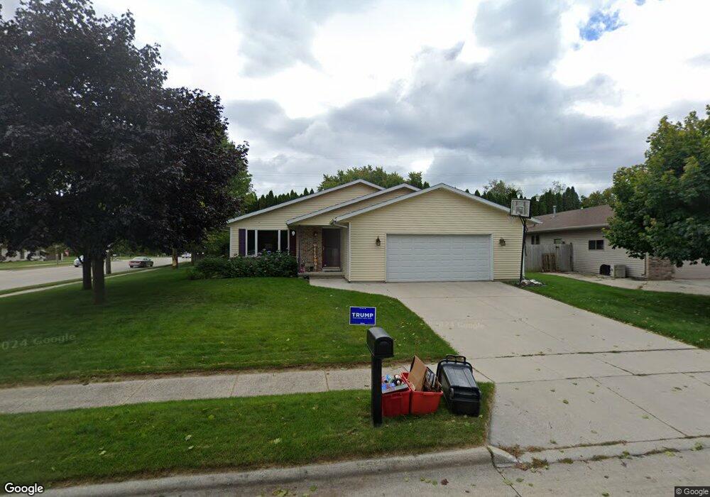 1805 Markham St, Manitowoc, WI 54220 - photo 1