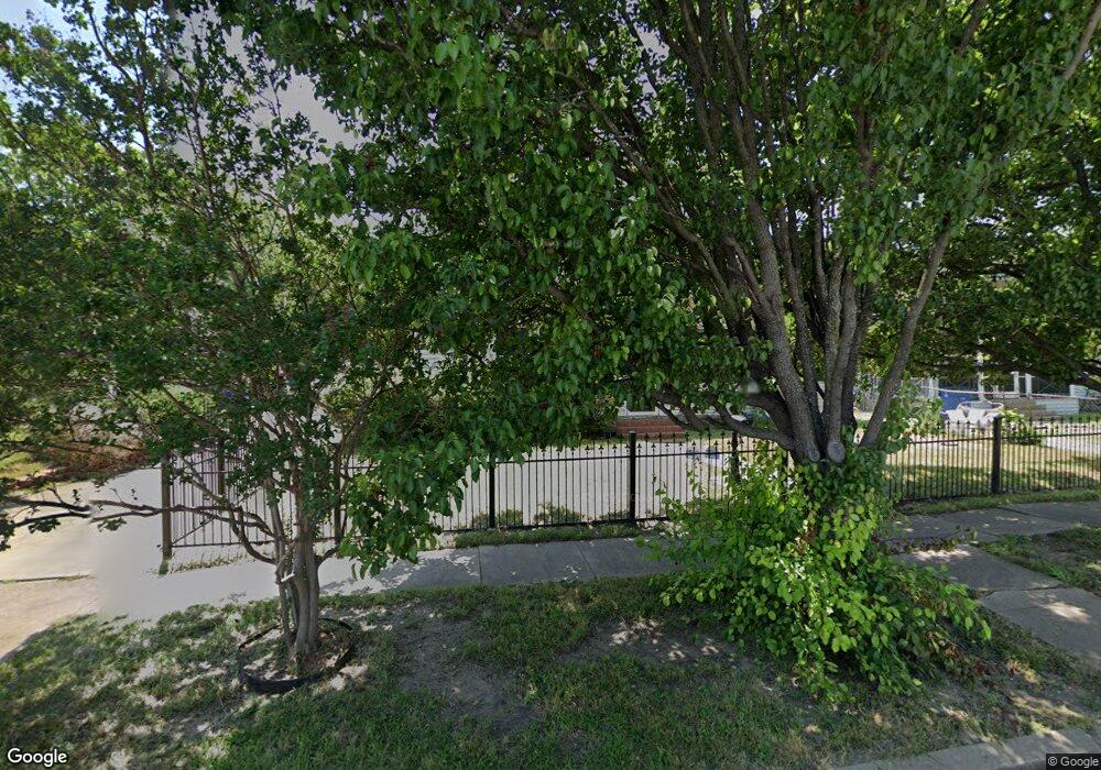 701 NW Main St, Ennis, TX 75119 - photo 1