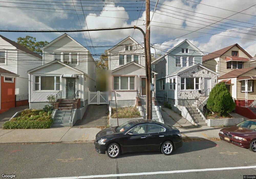 15807 111th Ave, Jamaica, NY 11433 - photo 1