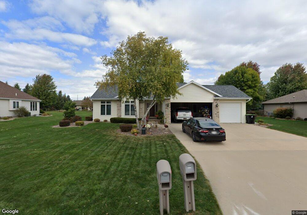 W6084 Dahlia Dr, Appleton, WI 54915 - photo 1