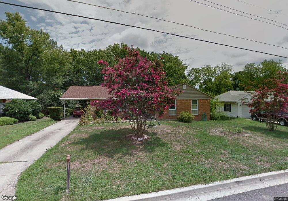 12915 Forest View Dr, Beltsville, MD 20705 - photo 1