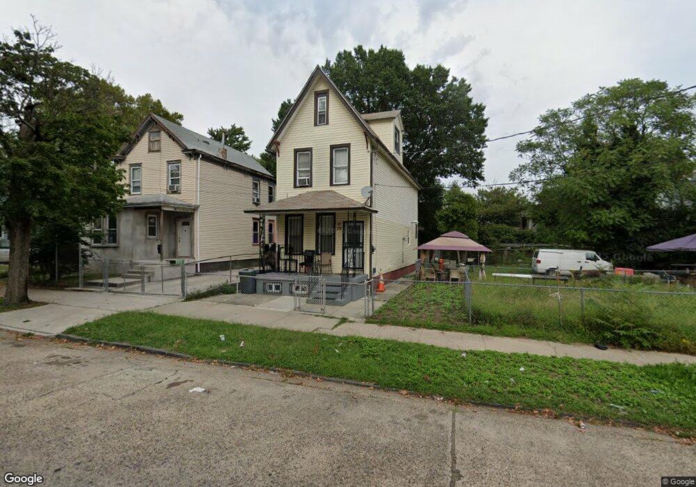 112 N 30th St, Camden, NJ 08105 - photo 1