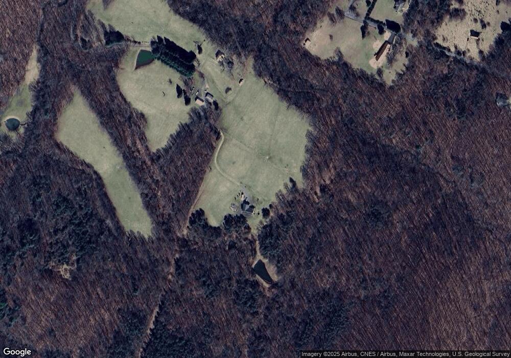 660 Roscoe Ln, Berkeley Springs, WV 25411 - photo 1