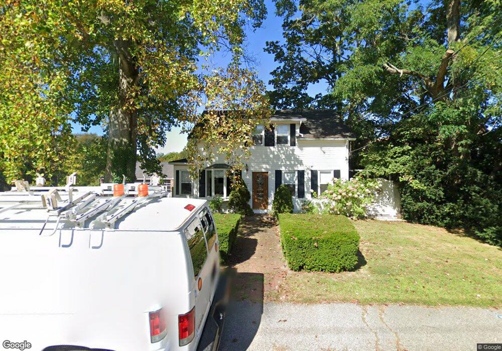 32 Southwest Ave, Jamestown, RI 02835 - photo 1