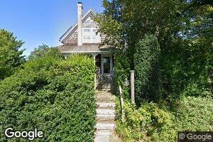 12 Middle St, Woods Hole, MA 02543