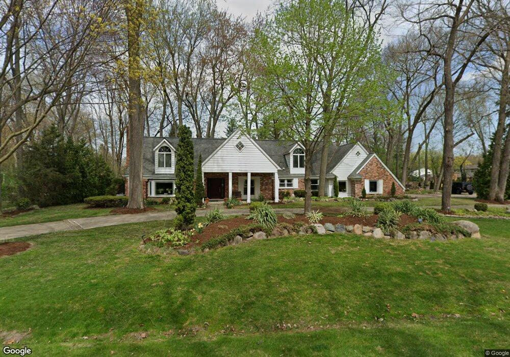 733 Westview Rd, Bloomfield Hills, MI 48304 - photo 1