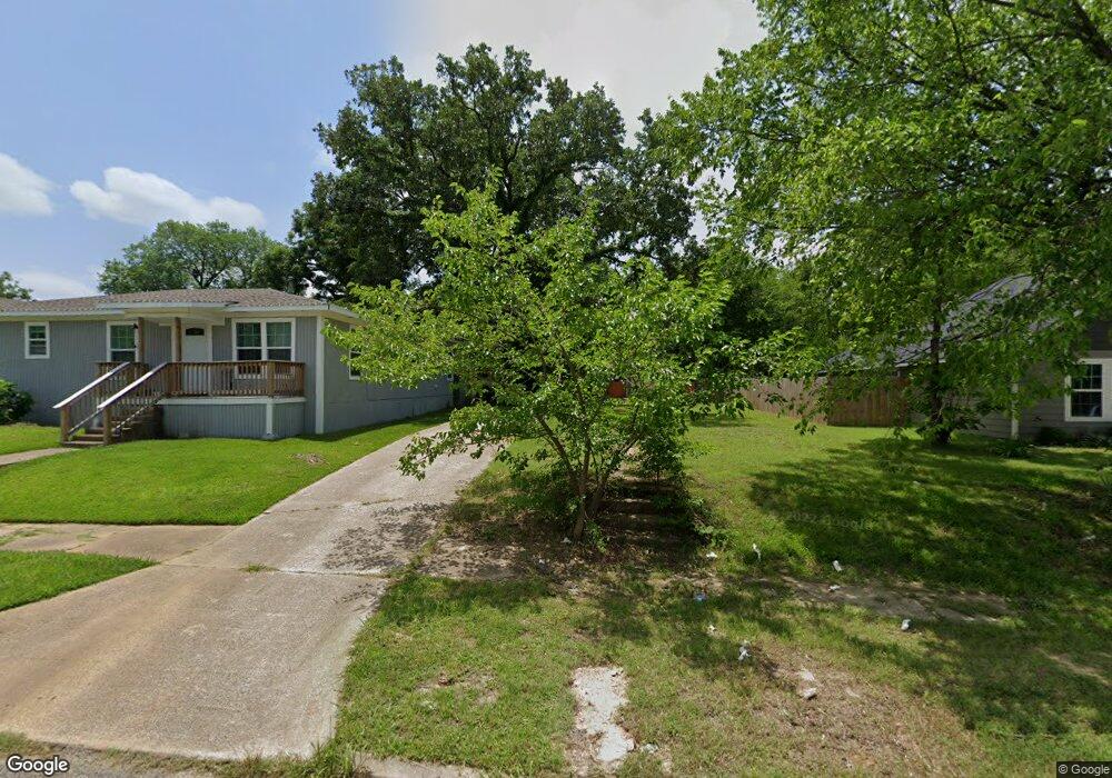 412 W Munson St, Denison, TX 75020 - photo 1