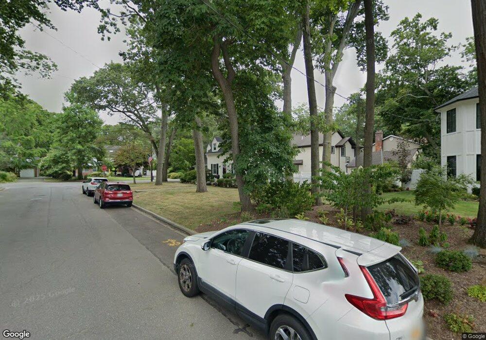 318 Maple St, West Hempstead, NY 11552 - photo 1