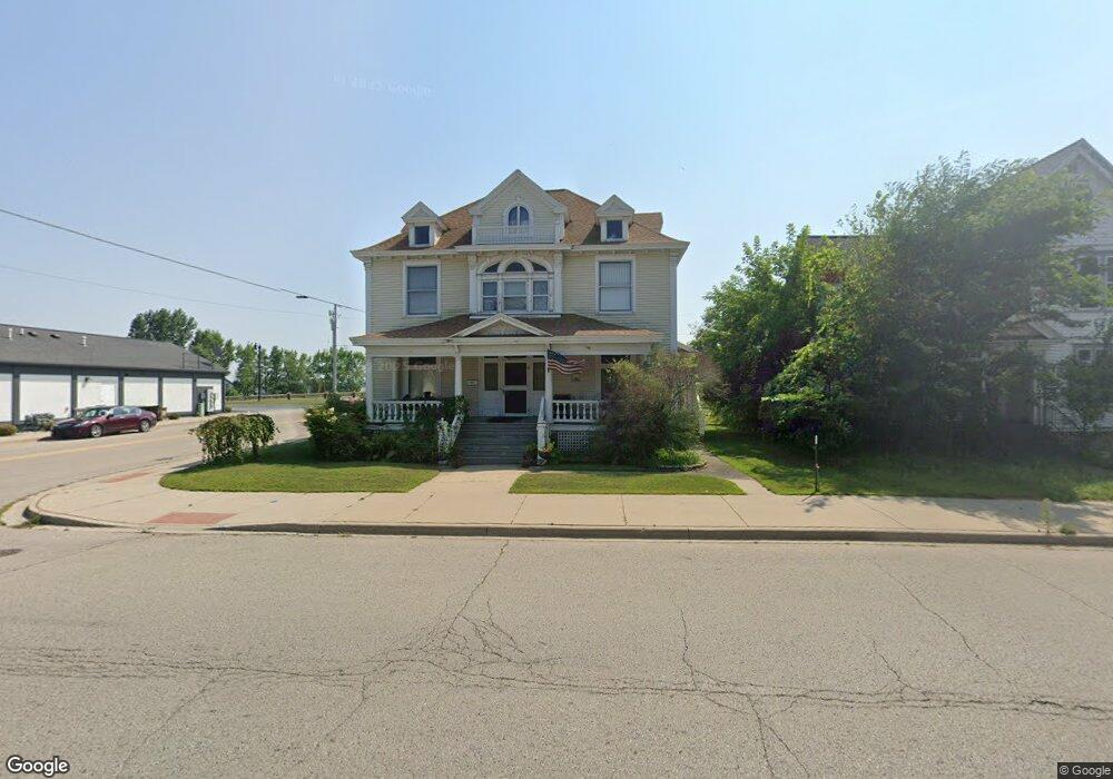 1503 10th Ave, Menominee, MI 49858 - photo 1